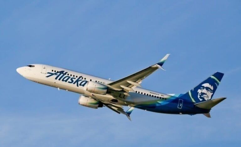 Mga flight ng Belize mula Seattle at Los Angeles sa Alaska Airlines ngayon.