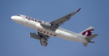 Leti iz Dohe v Almaty zdaj Qatar Airways.