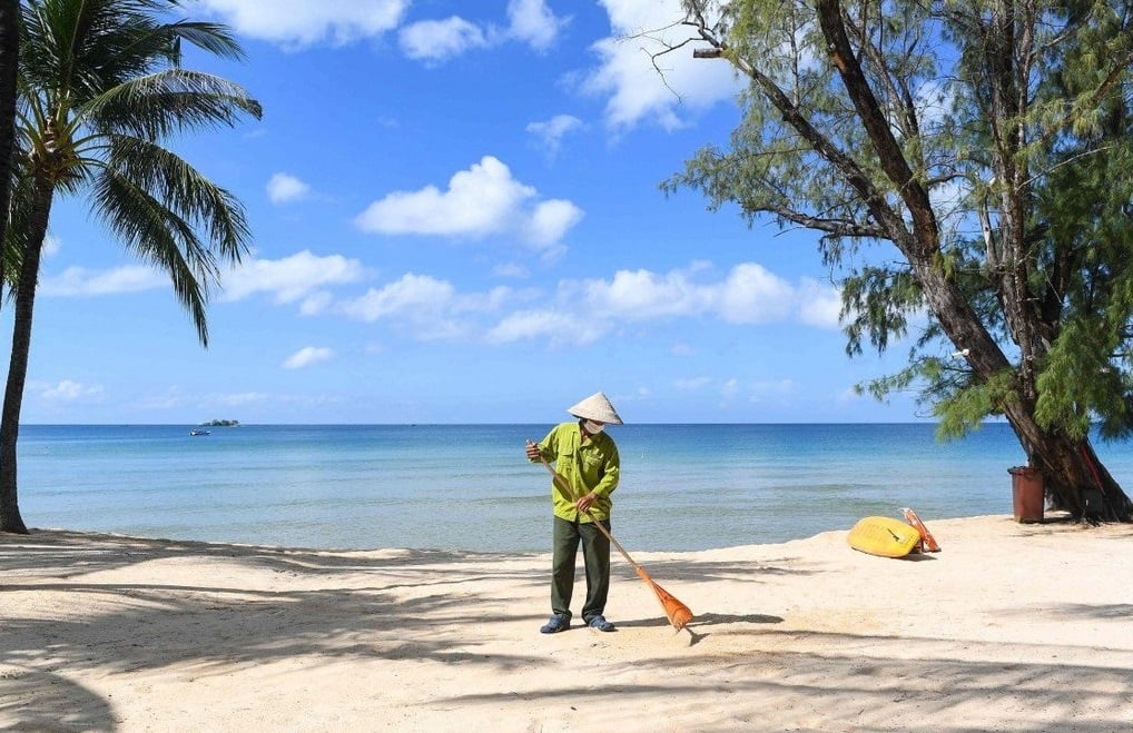 Vietnamas vėl atidaro Phu Quoc salą visiškai paskiepytiems užsienio turistams.