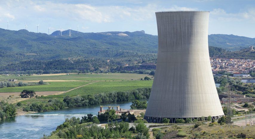 V nesreči jedrske elektrarne v Španiji umrl en delavec, trije hospitalizirani