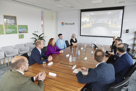 Heathrow tekee yhteistyötä Microsoftin kanssa torjuakseen laitonta villieläinten salakuljetusta.