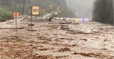 Up to 100 people feared trapped in Canadian landslides.