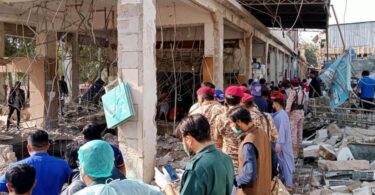 Explosión de edificio deja 10 muertos y 12 heridos en Pakistán