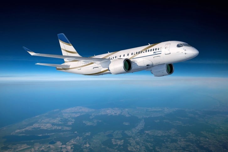 Naujasis „Airbus“ verslo lėktuvas „ACJ TwoTwenty“ baigė pirmąjį skrydį