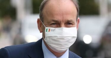 L'Irlanda eliminerà la maggior parte delle sue restrizioni COVID-19 domani