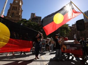 Уряд Австралії тепер володіє авторськими правами на прапор аборигенів