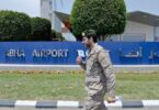 Най-малко 12 души са ранени при атака на саудитското летище