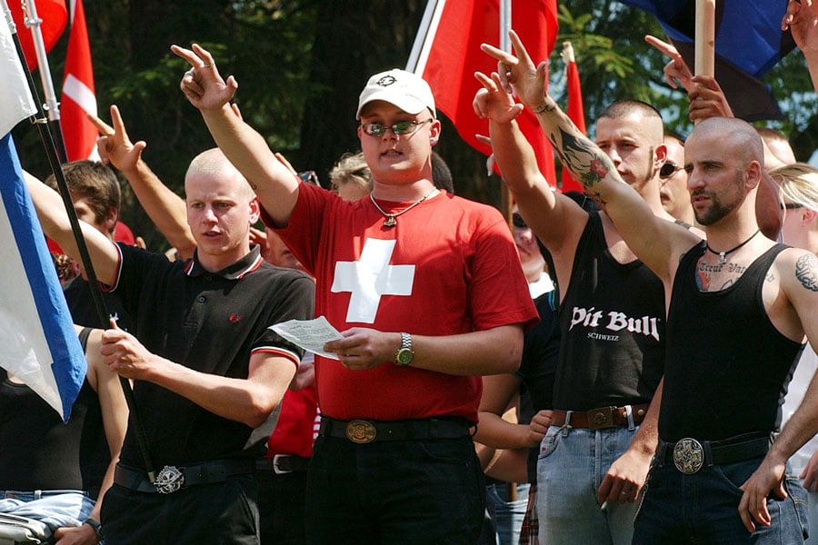 Šveicarija atsisako uždrausti svastiką ir kitus nacių simbolius