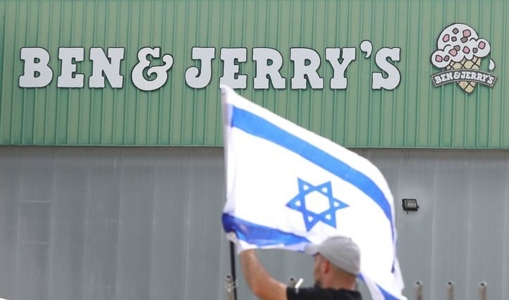 Savininkas įsako „Ben & Jerry's“ nutraukti „Izraelio boikotą“.