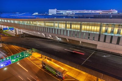 Alaska Airlines e parceiros da oneworld se mudam para novas instalações de desembarque internacional em Seattle