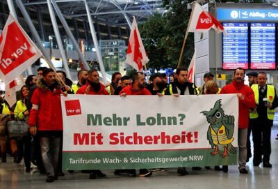 ドイツの空港警備員がストライキを行ったため、何百ものフライトがキャンセルされました