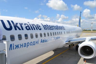 Ukraine International Airlines cuntinueghja à suspende i voli finu à a mità d'aprile