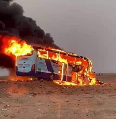 Ēģiptes tūrisma autobusa avārijā gājuši bojā 5 Eiropas tūristi, daudzi ievainoti