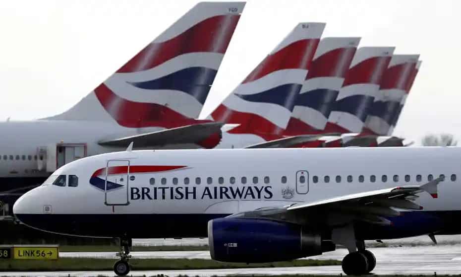 British Airways cancela centenas de voos populares de verão