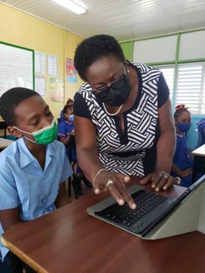 , Sandals Foundation Provides Digital Tablets for Barbados Students, eTurboNews | eTN