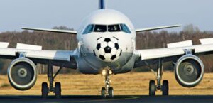 Lufthansa a Eurowings Discover nabízejí speciální lety na finále Evropské ligy UEFA