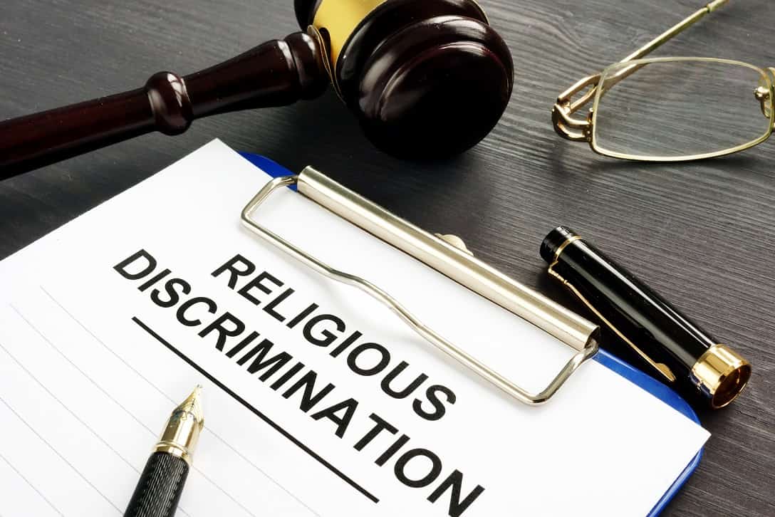 Alaska Airlines flight attendants file religious discrimination lawsuit