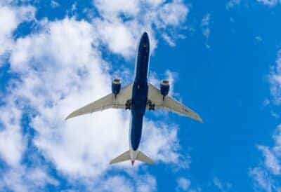 Очаква се глобалните въздушни пътувания да се възстановят с 65% през третото тримесечие на 2022 г