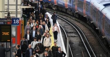 Velike motnje v železniškem prometu v Združenem kraljestvu
