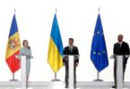 Ukraine dan Moldova memberikan status calon EU