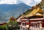 1 Zdjęcie scenerii klasztoru Sera dzięki uprzejmości Songtsam e1656365303625 | eTurboNews | eTN