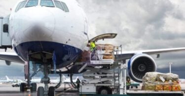 Kitajsko omilitev omejitev Omicron pomaga pri okrevanju svetovnega letalskega tovora