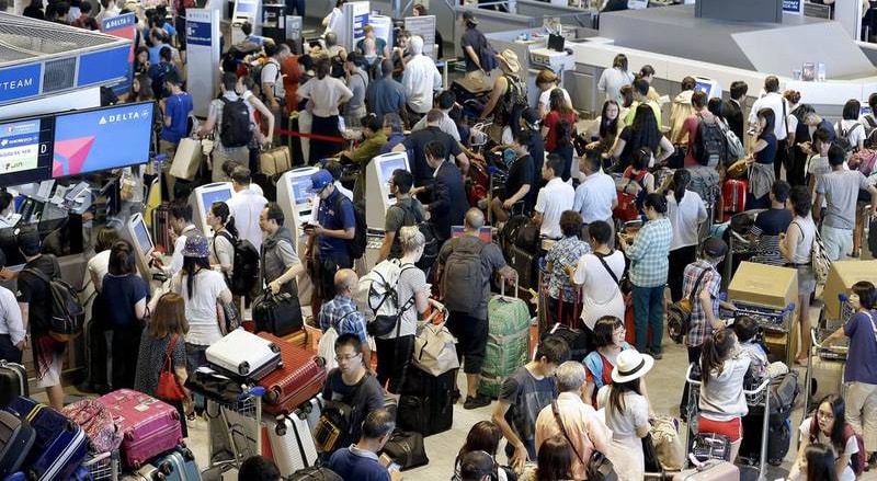 Delta issues blanket travel waiver ahead of July Fourth chaos