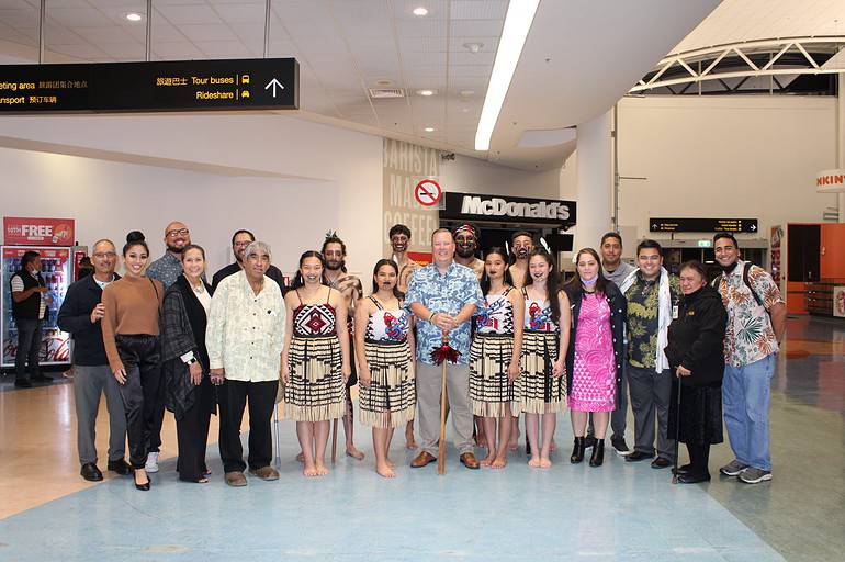 AKL HNL