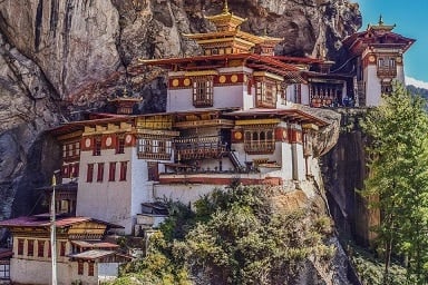 , Bhutani turismitasu tõus 300%, eTurboNews | eTN
