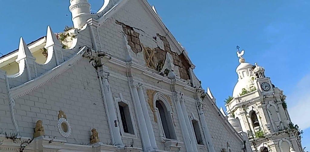 Filipini bilježe snažan potres jačine 7.3 4 Vijesti o putovanjima, njihova odredišta i industrija , Philippine Records Massive 7.3 Earthquake, eTurboNews | etn