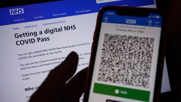 Falha no sistema UK NHS COVID Pass prejudica a identidade digital