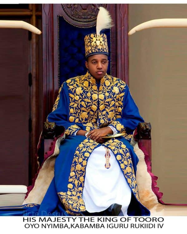 , Duli Yang Maha Mulia Raja Mendaki Glasier untuk Amaran Perubahan Iklim Cara Afrika, eTurboNews | eTN