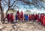 Ny vondrom-piarahamonina Maasai any Ngorongoro, Tanzania