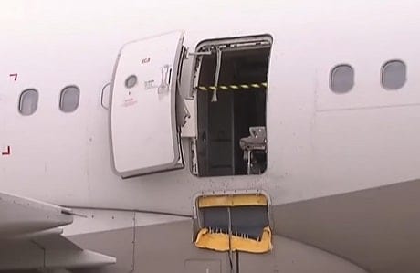 , Plane Makes Emergency Landing After Passenger Opens Door, eTurboNews | eTN
