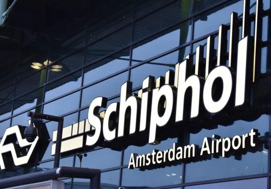 Schiphol Havalimanı Uçuş Kesintileri Devam Etmemeli