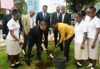 HM Samuda PS Griffith et al - TAW Tree Planting Excercise - kuva Jamaikan matkailuministeriön luvalla