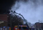 Un incendiu masiv a cuprins un parc acvatic din Suedia