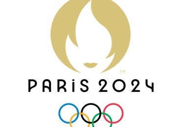 2024 Olympic Flame begynder sin rejse fra Olympia til Paris