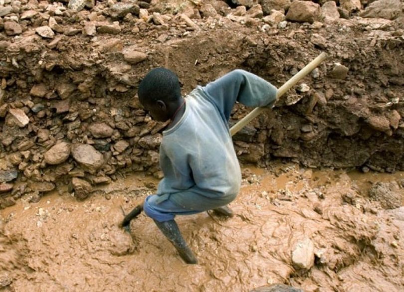 DR Congo Mulls Suing Apple Over Alleged Blood Minerals