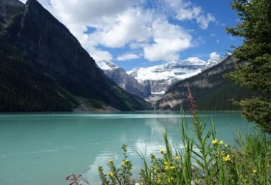 بحيرة لويز في كندا – الصورة مقدمة من Pixabay