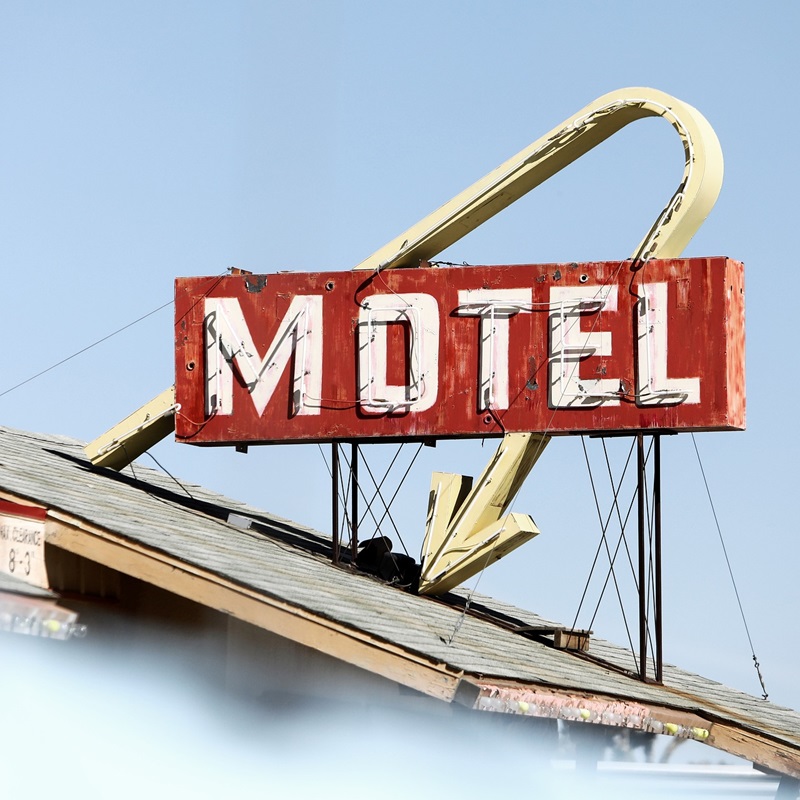 Motel - image courtesy of Andi Koslowski from Pixabay