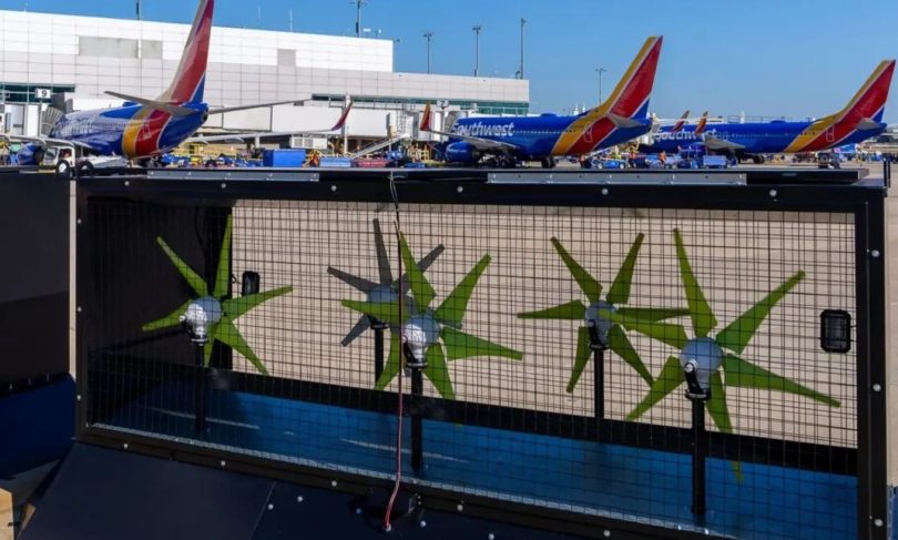 Dallas Love Field Airport jenere elektrisite ak eksplozyon jè