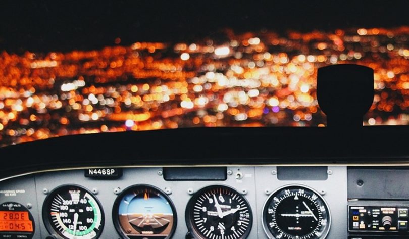 kokpit - Pixabay-dan StockSnap-ın izni ilə şəkil