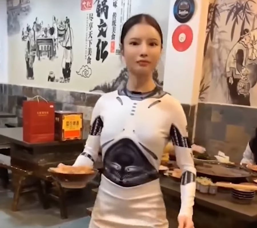 Khokahano ea Robot ho Maeto le Bohahlauli 5 Travel, Tourism & Lifestyle Trends Setšoantšo sa SMITHSONIAN ka thuso ea youtube