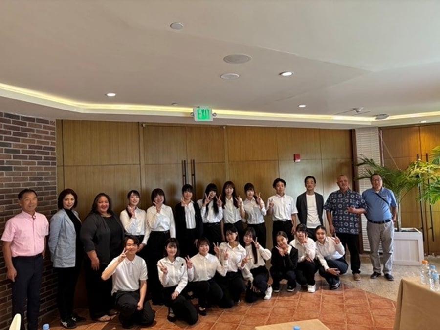 กวมเป็นเจ้าภาพต้อนรับนักเรียนญี่ปุ่นในประสบการณ์ข้ามวัฒนธรรม 2 เทรนด์การเดินทาง การท่องเที่ยว และไลฟ์สไตล์ กวม 2 1 | eTurboNews | ETN