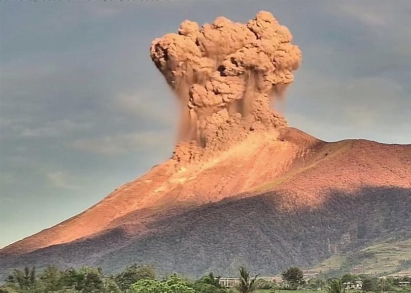 Mount Kanlaon -tulivuori purkautui rajusti Keski-Filippiineillä