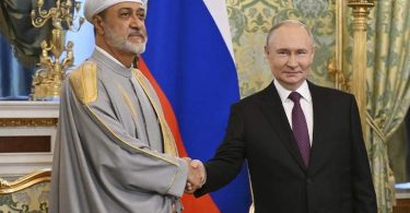 Oman ati Russia Irin ajo Bayi Visa-ọfẹ