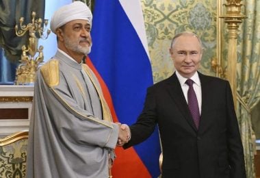 Oman ati Russia Irin ajo Bayi Visa-ọfẹ