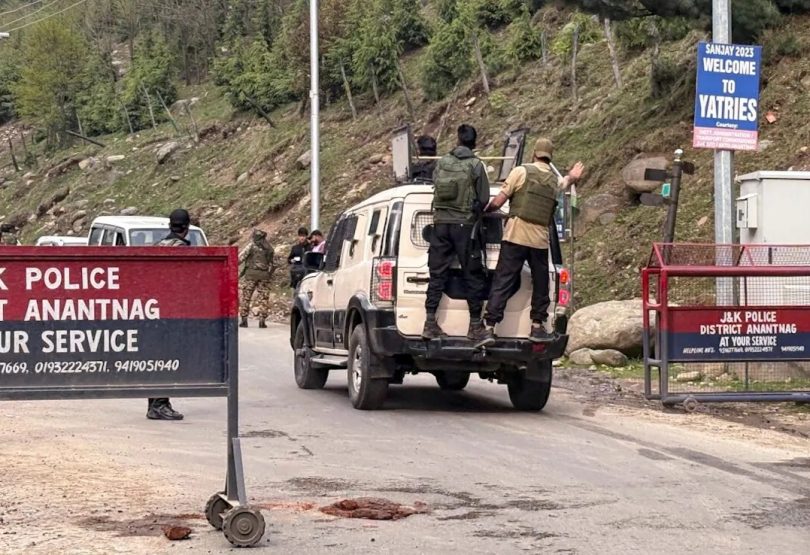 Hàng chục du khách thiệt mạng trong vụ tấn công khủng bố ở Kashmir