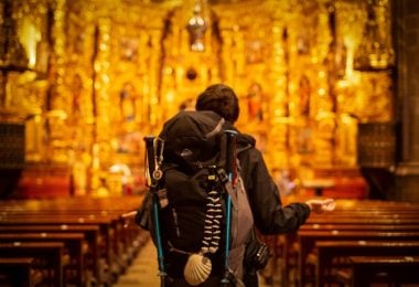 igwe kwụ otu ebe - onyonyo site n'ikike nke unsplash